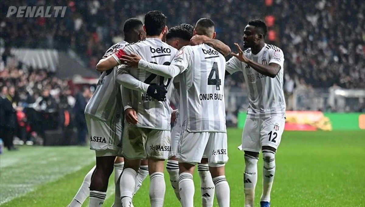 Siyah-Beyazlılar Çaykur Rizespor'a Konuk Olacak: 7 Futbolcu Forma Giyemeyecek!