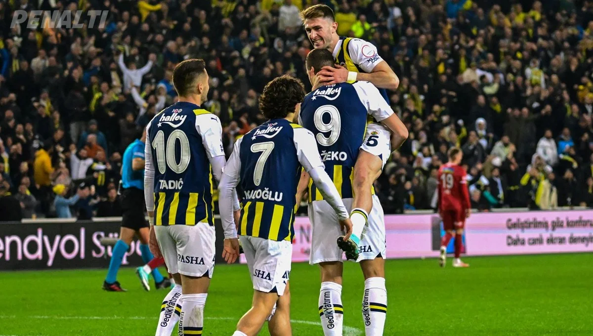 Fenerbahçe, TÜMOSAN Konyaspor'u Ağırlayacak: İşte Muhtemel 11'leri ve Maç Detayları