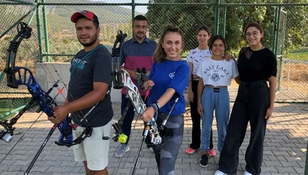 Ejder Sözen'in Muğla'da Yetiştirdiği Avrupa Şampiyonu Okçular Türk Okçuluğuna Yön Veriyor