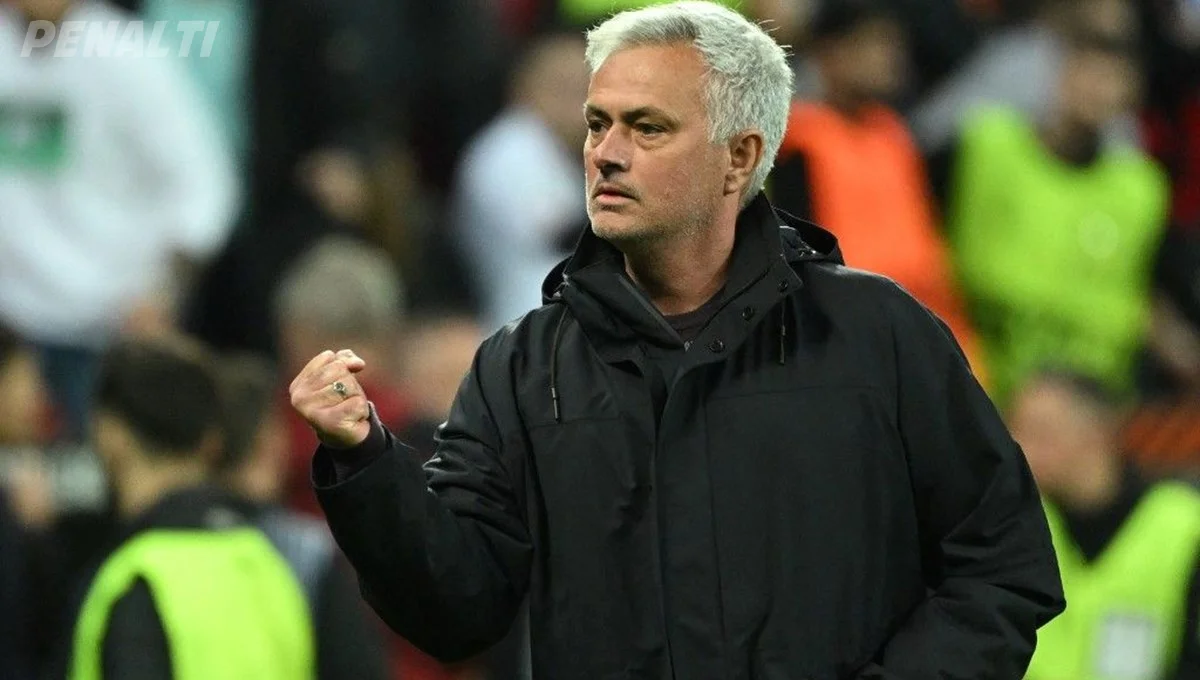 Jose Mourinho, Roma'dan Ayrıldıktan Sonra Suudi Arabistan'ın Al Shabab Takımının Yeni Teknik Direktörü Olabilir.